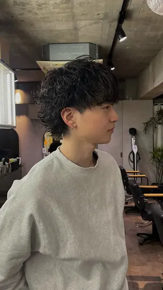 ショート パーマ メンズ HARUKI🏔️/ メンズ/透けブラウンのヘアスタイル
