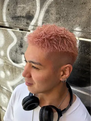 カラー メンズ ダブルカラー寒色系 ボリューム改善ハヤトのヘアスタイル