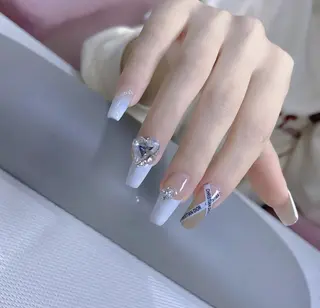 ネイル Queens ひなのネイルデザイン