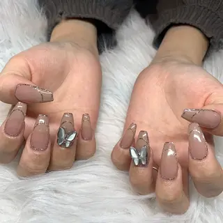 ネイル AERA nail shino🐱⸝꙳のネイルデザイン