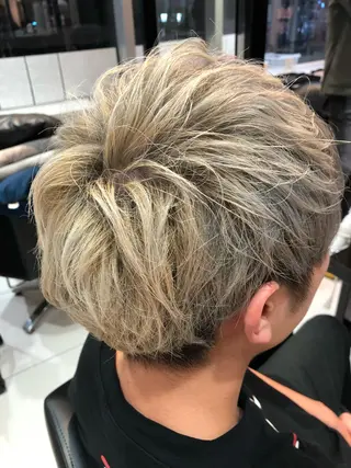 ショート カラー ✨髪質改善&ボブ✨ 近藤 凌のヘアスタイル