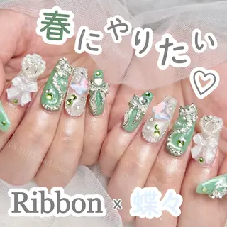 ネイル Yuyu 🧁のネイルデザイン