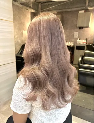 ロング カラー パーマ ヘアアレンジ メンズ 🌱巴結生🌿大宮 ☁️ミルクティーのヘアスタイル