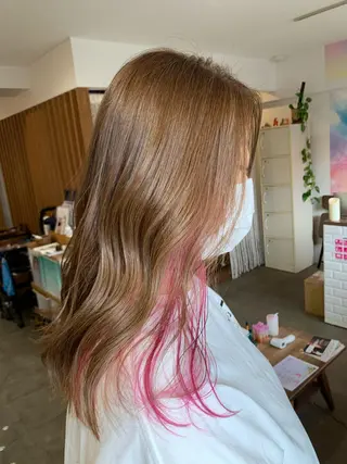 セミロング yoshihara yuukiのヘアスタイル