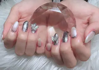 ネイル nail&eye Ariesのネイルデザイン