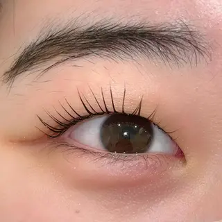 キッズ マツエク・マツパ ai一重専門🎀束感 まつげ🫧表参道の眉毛・アイブロウイメージ
