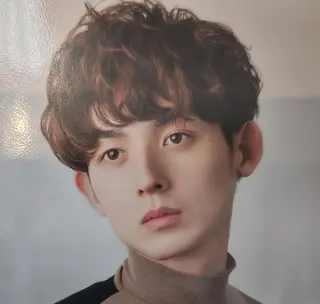 メンズ ショート パーマ ヘアーデザイン　スロープ所属・モトジュク ヤエコのヘアスタイル