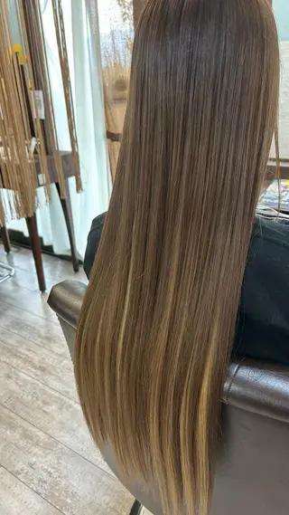 ロング クイーンズゲート和戸店所属・ゆな︎❤︎ 髪質改善のヘアスタイル