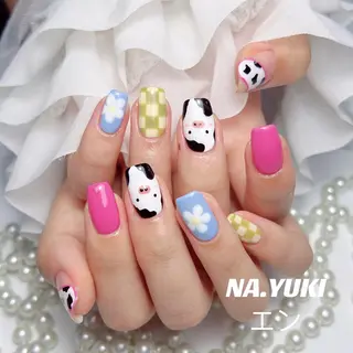 ネイル 🦋 Queenieのネイルデザイン