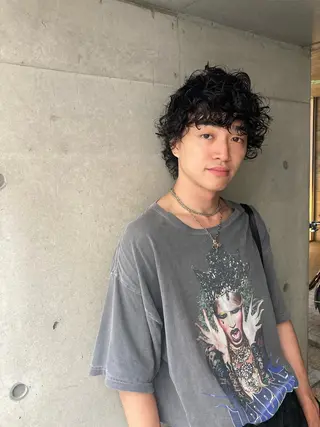 パーマ メンズ SCENEbyRAD helmのヘアスタイル