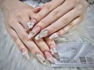 ネイル AKIKO ネイルサロンのネイルデザイン