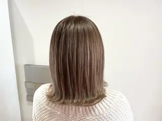 ミディアム カラー 蓮見  友里のヘアスタイル