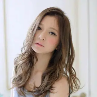 ロング 🇰🇷韓国風艶髪✨ 髪質改善 倉岡しおんのヘアスタイル
