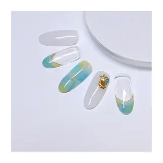 ネイル Toujours / nijinaのネイルデザイン