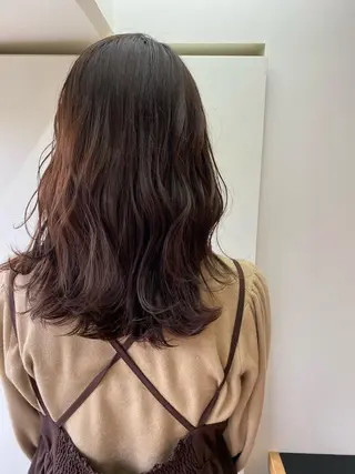 セミロング stylist トモヤのヘアスタイル