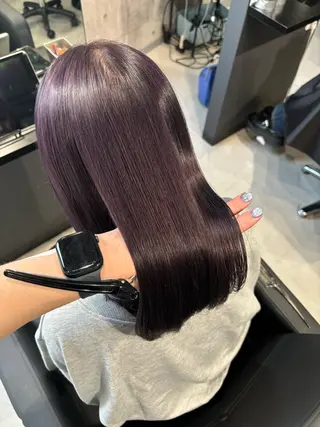 セミロング カラー _WHITE / KENTOのヘアスタイル