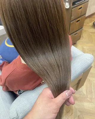 カラー パーマ ヘアアレンジ メンズ キッズ ネイル マツエク・マツパ Saffyハリウッド トリートメント◎のヘアスタイル