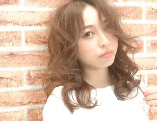 ミディアム カラー パーマ 天王寺区🌟大好評バ ッサリ◎美髪改善矯正のヘアスタイル