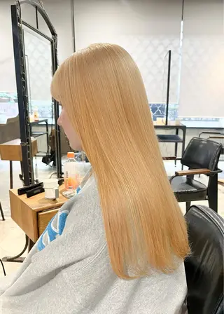 ロング カラー 似合わせベージュ 🍯ayumi🍯のヘアスタイル