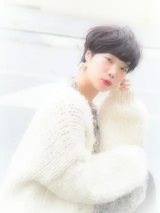 ショート カラー grand juteのヘアスタイル