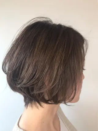 ショート カラー Lien 深井店のヘアスタイル