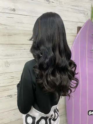 セミロング カラー ヘアアレンジ LAVENDIA 初音のヘアスタイル