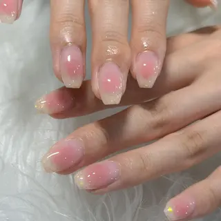 ネイル LAVISH nanamiのネイルデザイン