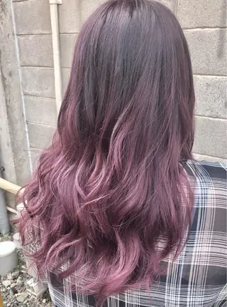 カラー ダブルスキルエクステ /羽エクステ白石宇由のヘアスタイル