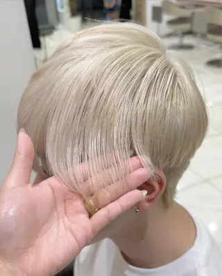 ショート カラー メンズ タッセルボブ× 美髪・髪質改善のヘアスタイル