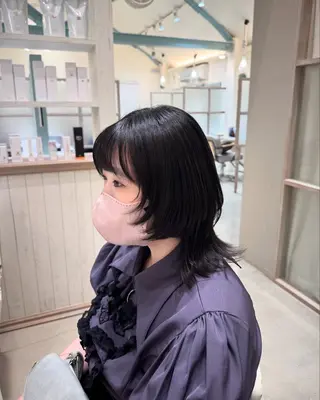 ミディアム 太田 千尋のヘアスタイル