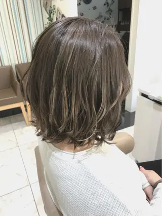 ショート カラー 山崎俊輔/髪質改善 /バレイヤージュのヘアスタイル