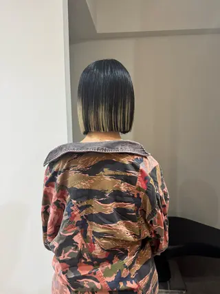 ショート カラー 大人な抜け感レイヤー remi🖤のヘアスタイル