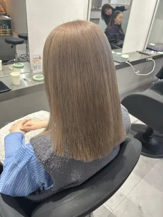 ミディアム カラー 透明感/暖色カラー くるみのヘアスタイル