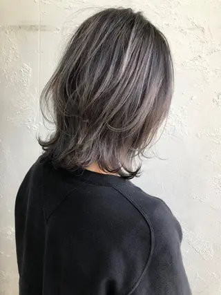 ミディアム カラー 東 寛道のヘアスタイル