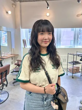 ロング みうら ありさのヘアスタイル
