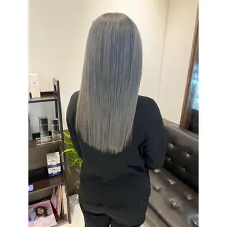 セミロング カラー 坂井田 浩樹のヘアスタイル