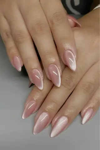 ネイル Iconic Nailのネイルデザイン