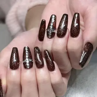 ネイル queensnail 🧸mikaのネイルデザイン