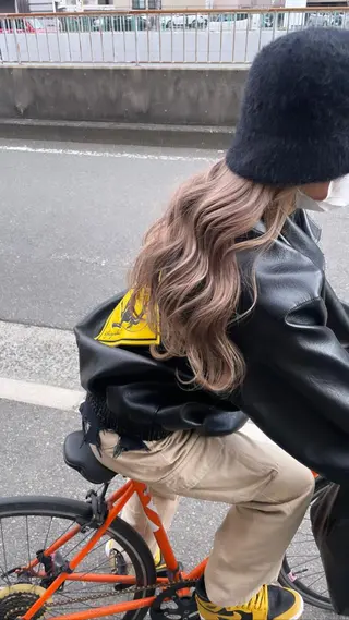 ロング カラー 渡辺 瑠美のヘアスタイル