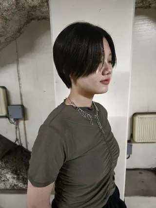 ショート カラー OMA　 カタギシのヘアスタイル