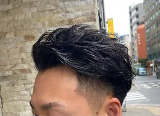 ミディアム 北川 竜也のヘアスタイル