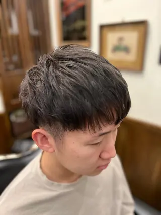 ショート メンズ 猪井 明のヘアスタイル