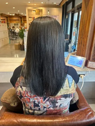 セミロング adorable 樋口円のヘアスタイル