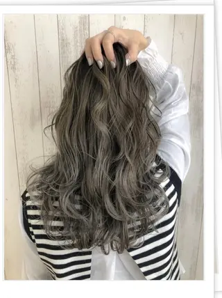 ミディアム カラーリスト菅澤 岳のヘアスタイル