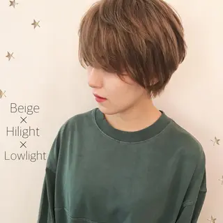 ショート カラー 市川 千夏のヘアスタイル