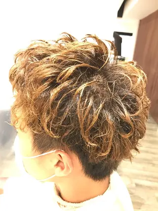 ショート カラー パーマ メンズ 限定クーポン 💕大量更新ブリーチのヘアスタイル