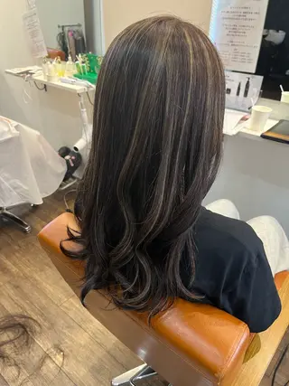 ロング 佐々木 涼子のヘアスタイル