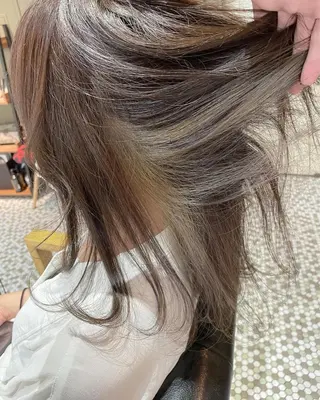 セミロング カラー Hiro ヒロのヘアスタイル