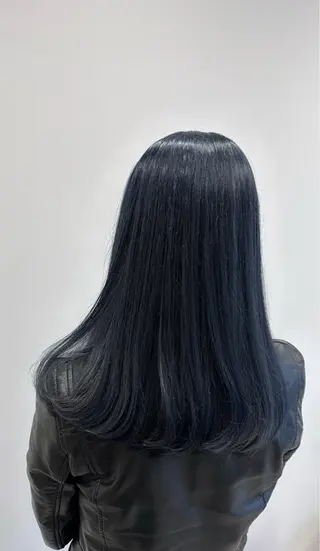 ロング 村上 美波のヘアスタイル