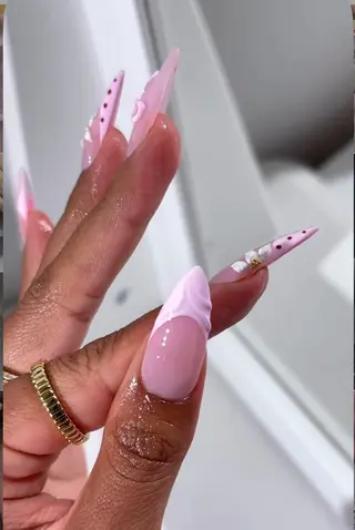 ネイル XIINH NAIL SALONのネイルデザイン